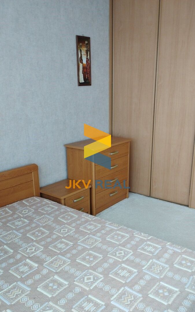 Realitná kancelária JKV REAL so súhlasom majiteľa ponúka na prenájom 3 izbový byt v Prievidzi, časť Zapotôčky.