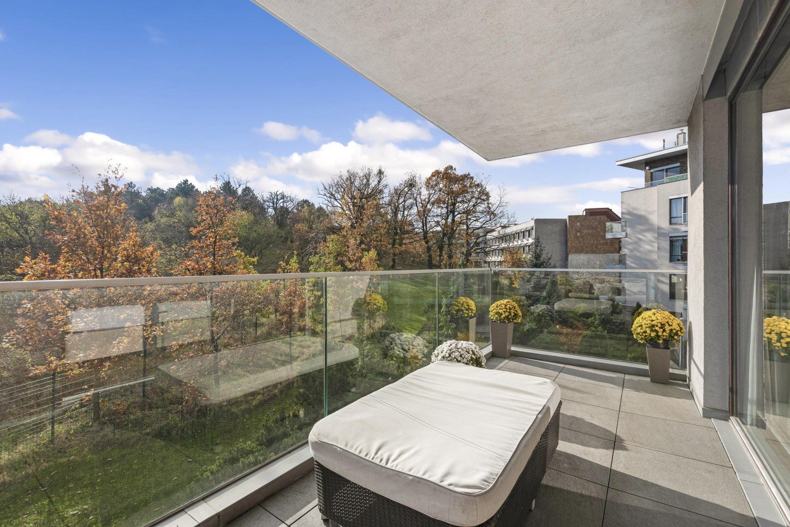 Luxusný veľkometrážny 4 izbový byt s dvomi terasami v Horskom parku - Mestské vily Hriňovská