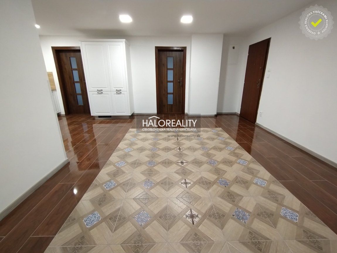 HALO reality - Prenájom, trojizbový byt Kolta, kvalitná kompletná rekonštrukcia