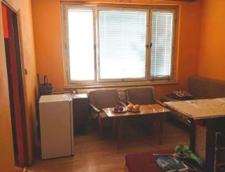 REZERVOVANÉ - Zvolen, Lipovec – priestranný slnečný 1-izbový byt, 40 m2 – predaj