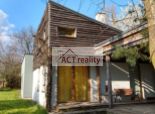 ACT REALITY-  Rodinný dom- chata v obci Poruba, slnečný pozemok 744 m2, 3+1