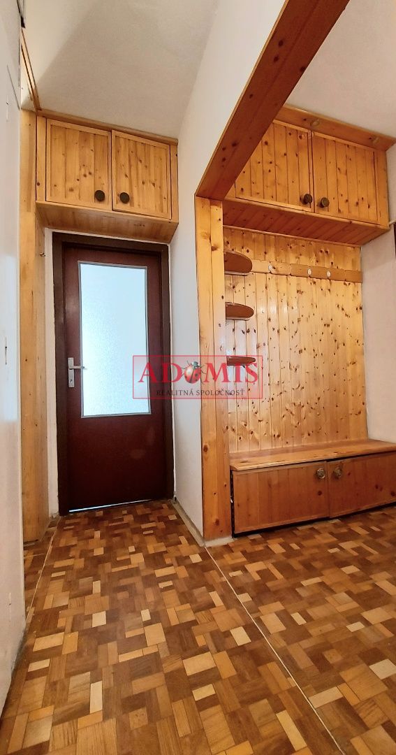 ADOMIS - predám 2-izb priestranný byt 55m2,loggia,Bukureštská ulica, sídlisko Ťahanovce, Košice