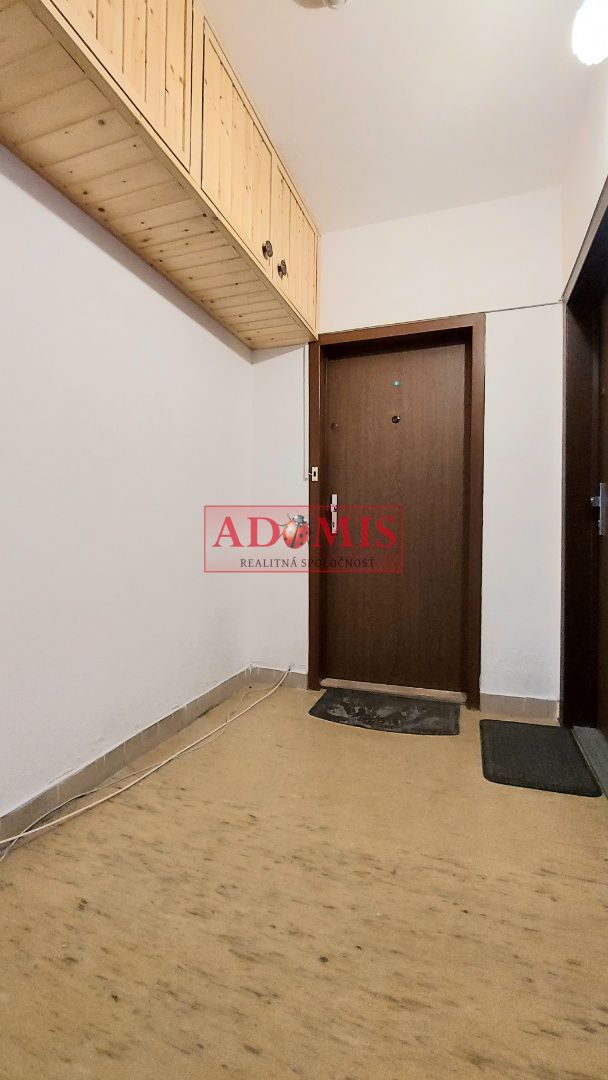 ADOMIS - predám 2-izb priestranný byt 55m2,loggia,Bukureštská ulica, sídlisko Ťahanovce, Košice