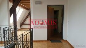 ADOMIS - predáme 3-izb mezonet 68m2, výťah,parkovanie vo dvore,pivnica,historická budova, Hlavná ulica Košice centrum.