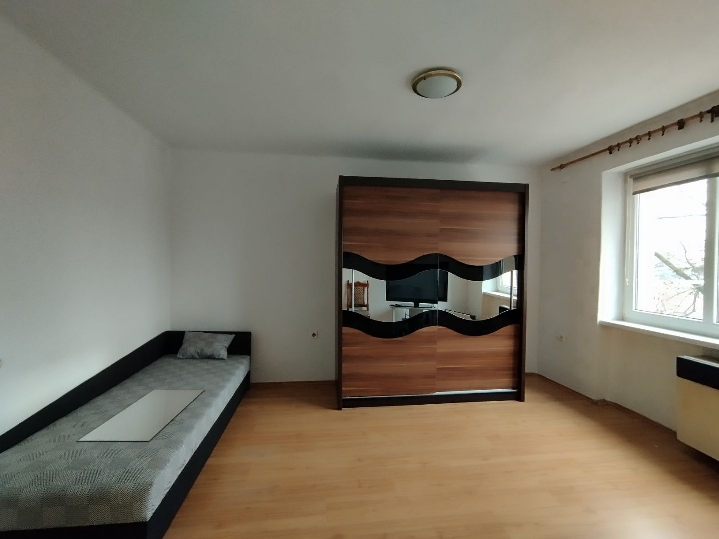 Na predaj veľký 2 izbový byt v meste Levice - JKV REAL