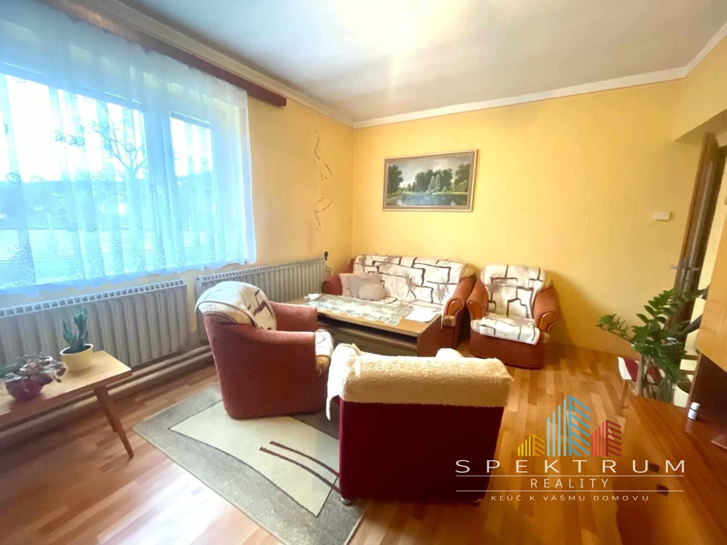 Exkluzívne na predaj 3 izb dom v obci Slatina nad Bebravou , pozemok 687m2