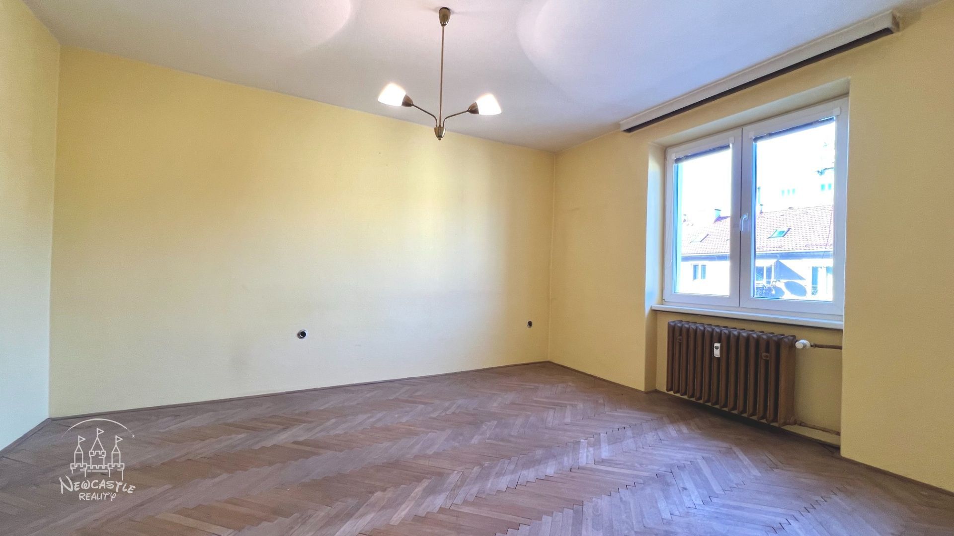 NEWCASTLE⏐REZERVOVANÉ - 2 izbový byt s balkónom (61 m2)