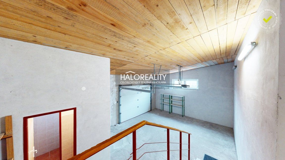 HALO reality - Predaj, obchodný priestor Moča, viacúčelová budova, len 500 m od Dunaja - EXKLUZÍVNE HALO REALITY
