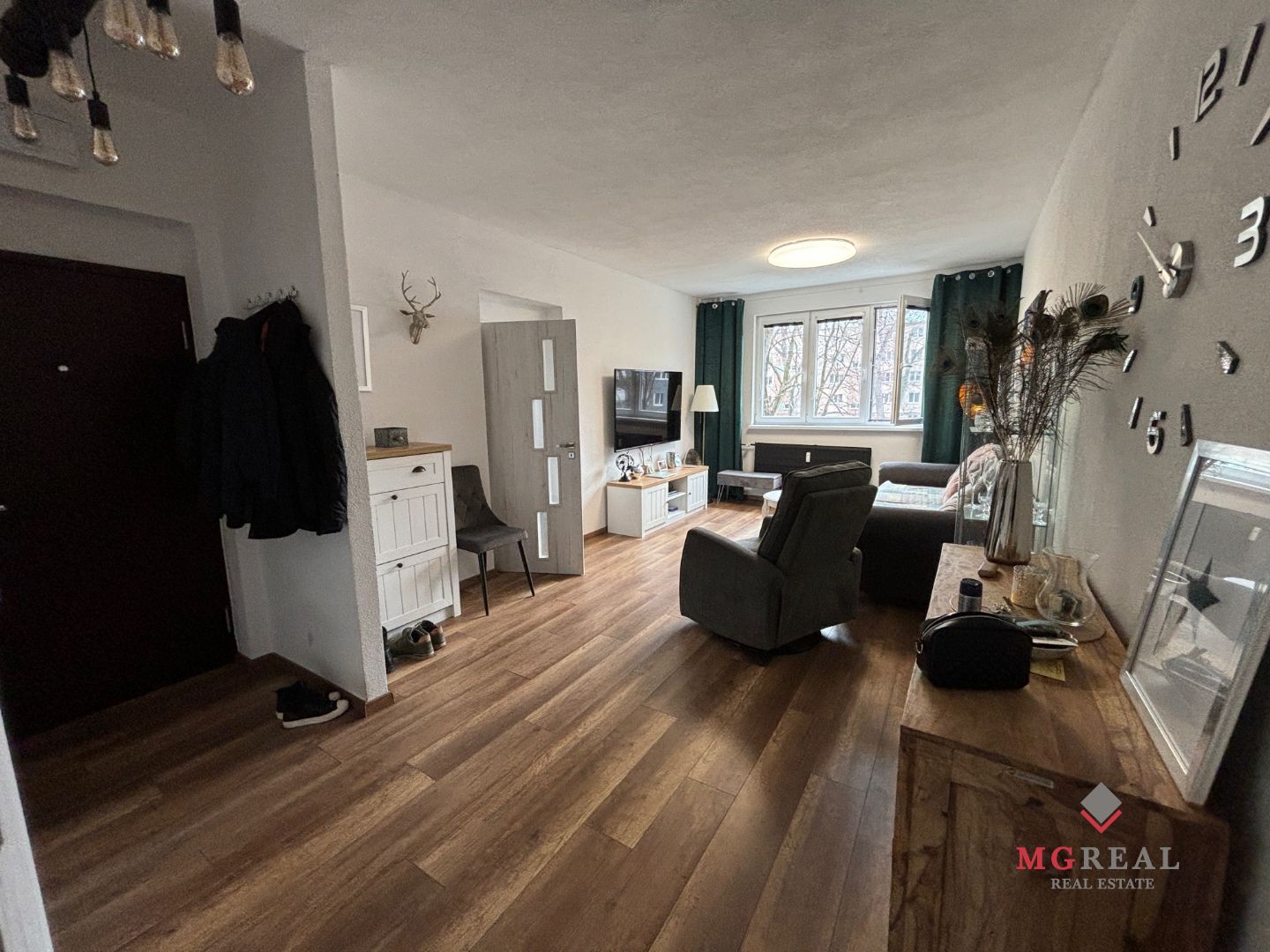 2 izbový byt s balkónom po rekonštrukcii Topoľčany/ VYPLATENA ZALOHA