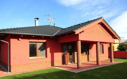 PRENAJOM Rodinný dom - bungalov v Stupave, vhodný aj na podnikanie EXPIS REAL