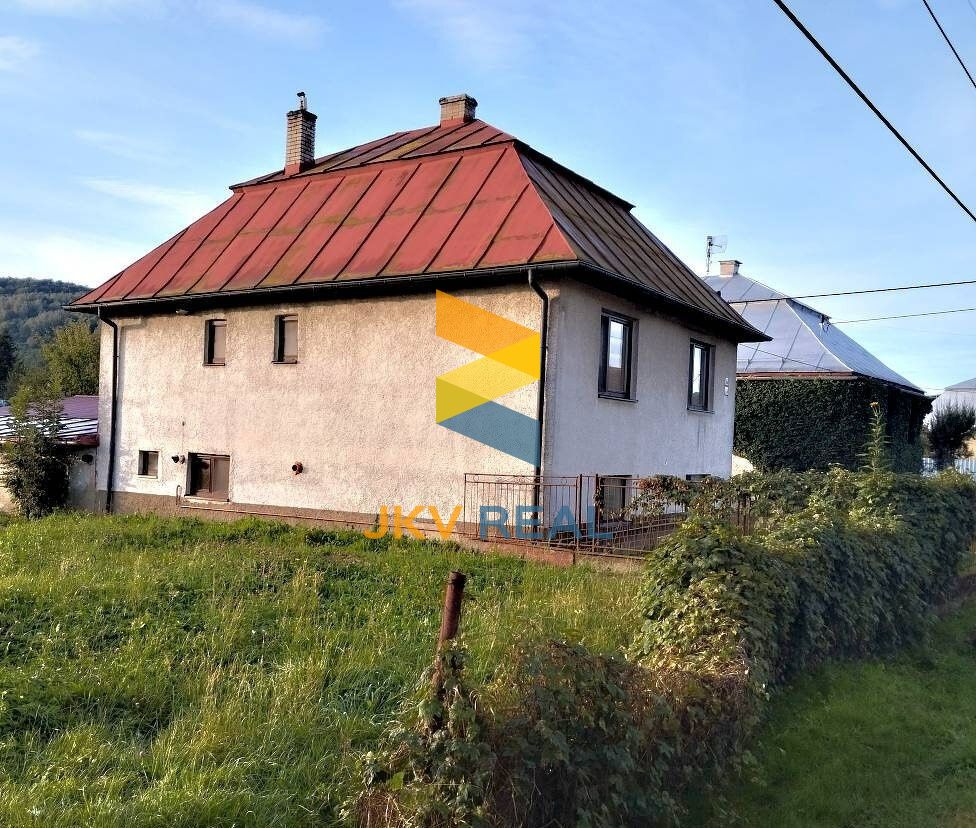 Rodinný dom v blízkosti N.P. Poloniny Stakčín / Snina