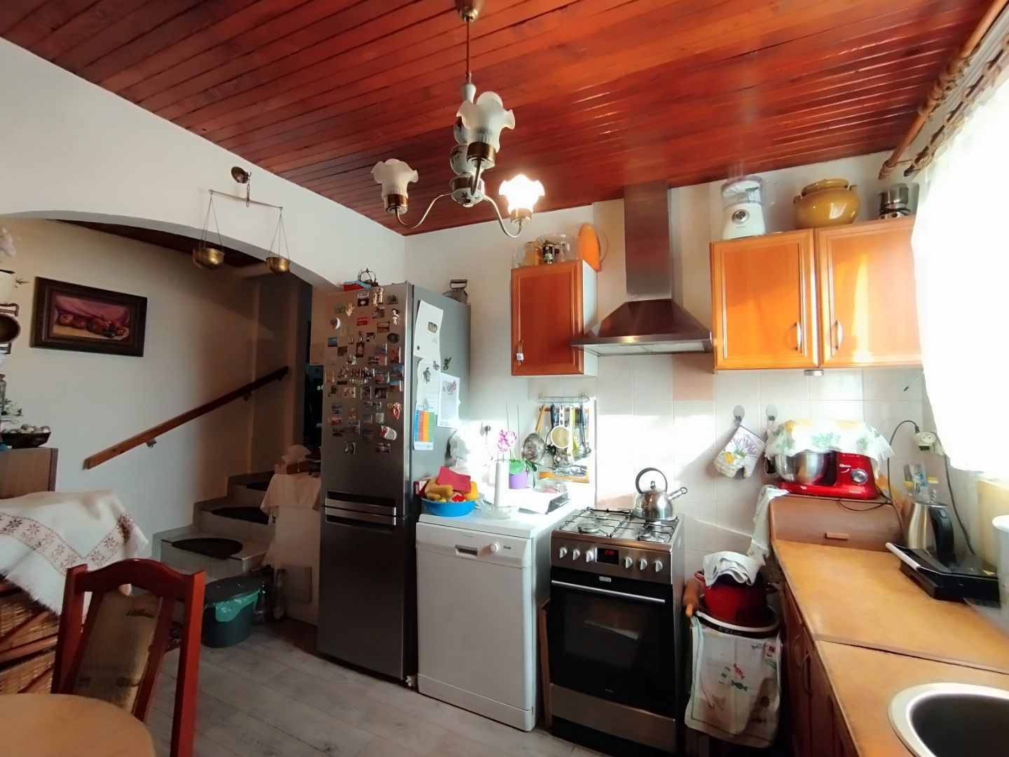 Na predaj rodinný dom s nadštandardnou stavbou letnej kuchyne a garáži v Kalnej nad Hronom časť Kalnica - JKV REAL