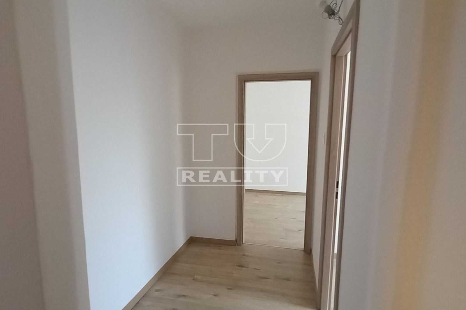 TUreality ponúka na predaj 4 izbový byt, 75m² v Dunajskej Strede