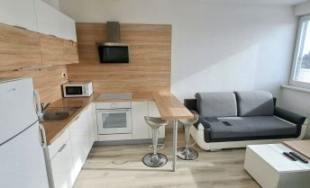 Slnečný 2-izbový byt v novostavbe Mendelsohn (2018) s parkovacím státím