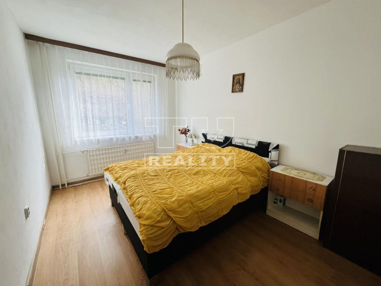 Na predaj 2 izbový byt v centre mesta Nová Baňa