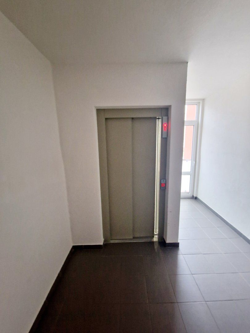 PREDANÉ! Na predaj 1 izbový byt s LODŽIOU | Titogradská ulica | Sídlisko KVP | Košice - Západ