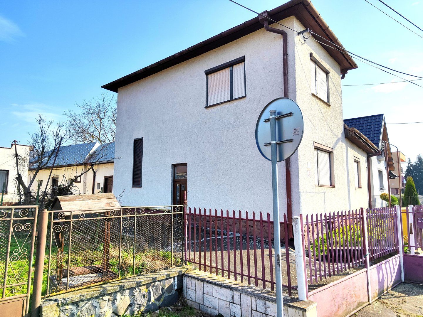 Na predaj dvojpodlažný rodinný dom v obci Sačurov - okres Vranov nad Topľou