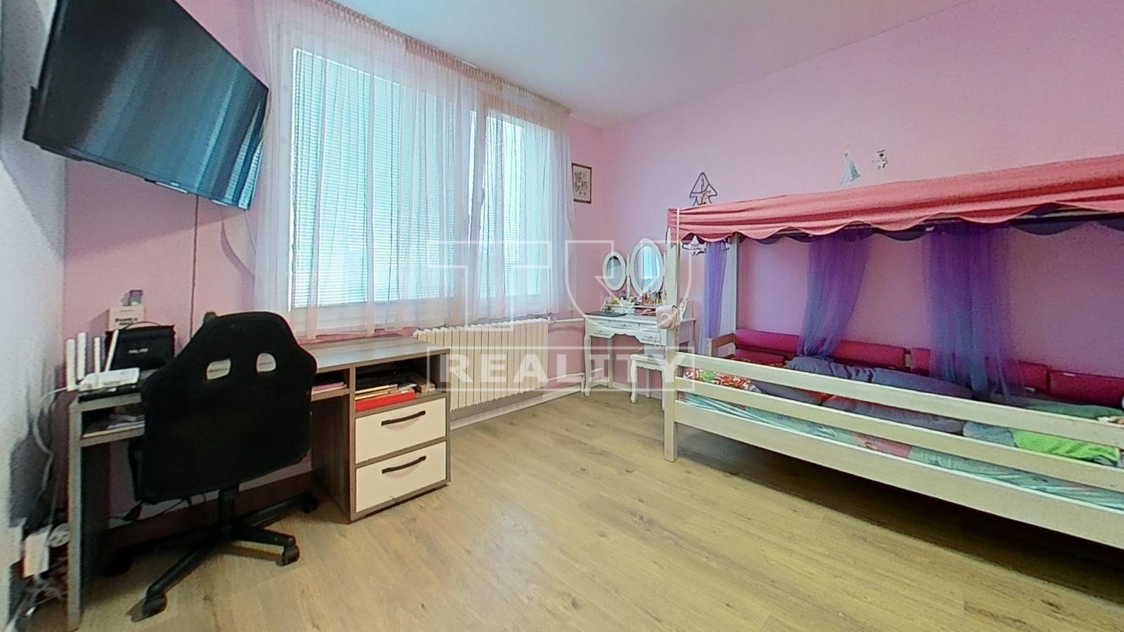 TU reality ponúka na predaj 4-izbový byt s predzáhradkou v obci Dunajská Lužná - 86 m²