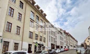 Nebytové / kancelárske priestory o výmere 729 m² so 7 parkingami, Zámocká ulica