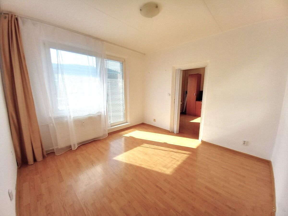 1 izb. byt 30 m2 plus balkón rekonštrukcia Zvolen- Lipovec predaj