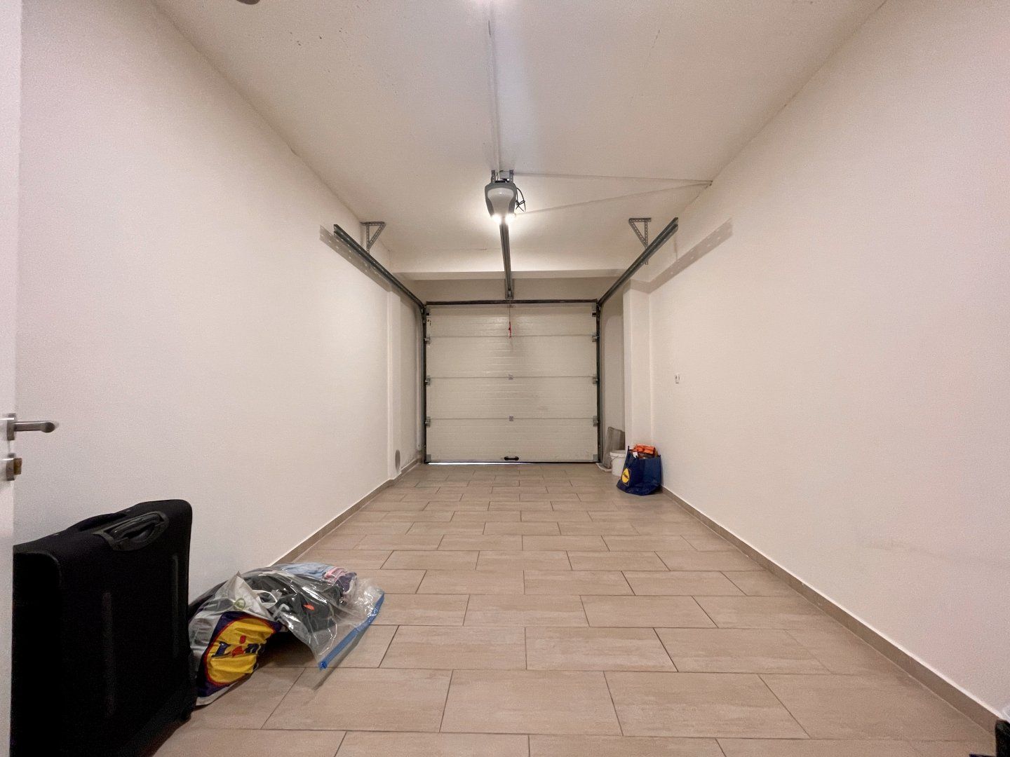 Prenájom 3 izbového bytu s garážou vo vyhľadávanej lokalite
