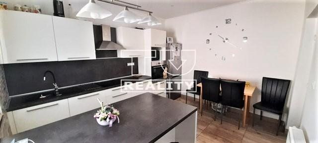 Na predaj moderný 3 izbový byt v Prešove.