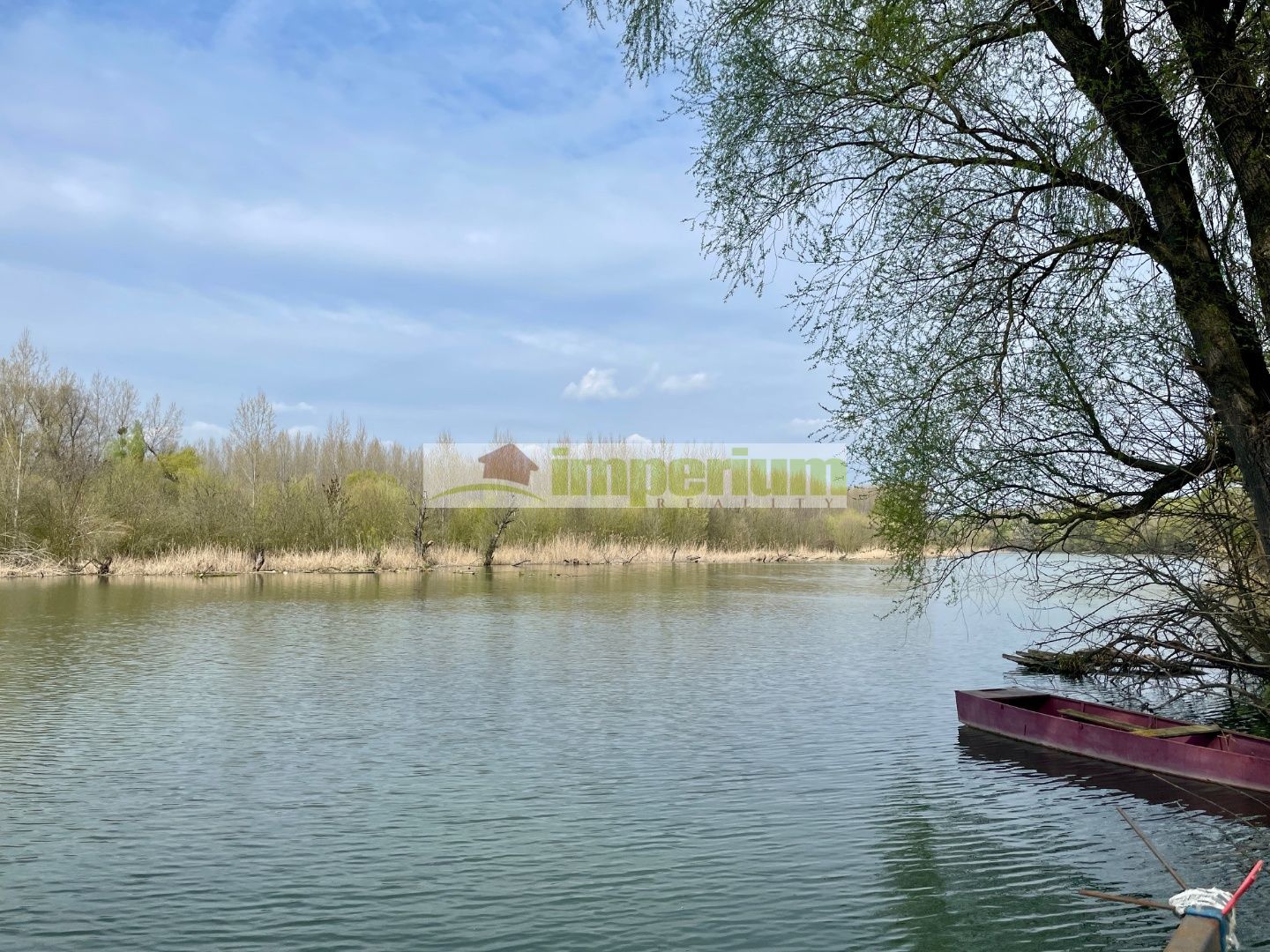 REZERVOVANÉ - Na predaj rekreačný pozemok pri Dunaji v rekrečnej časti obce Bodíky