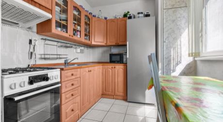 Ponúkame 3 izbový byt v pôvodnom stave na Toryskej ulici v Bratislave