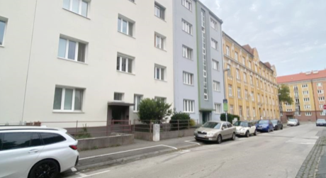 Ponúkame 2 izbový byt na Českej ul. v Bratislave-Nové Mesto