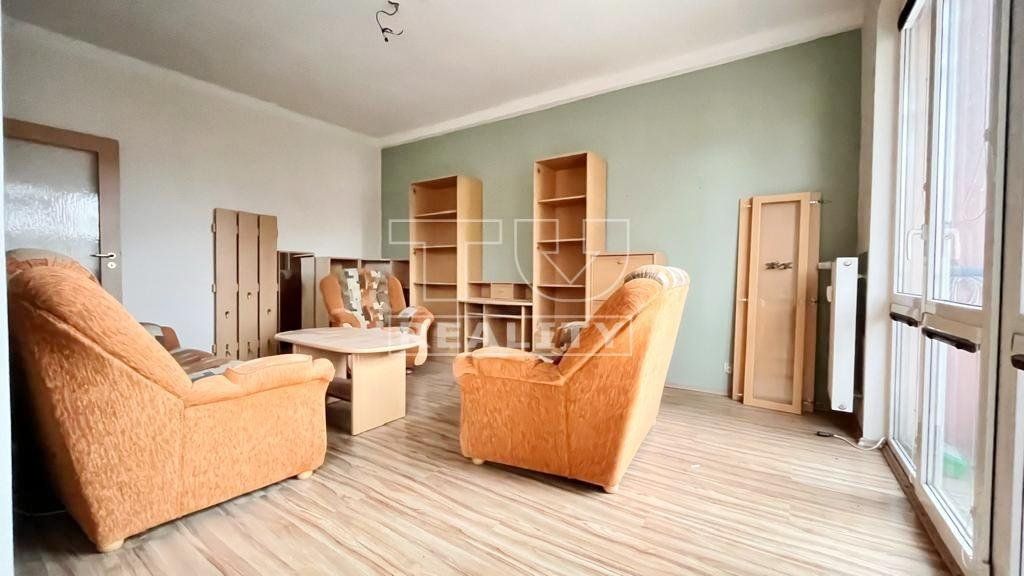 TUreality ponúka na predaj krásny 2i byt v  úplnom centre mesta Zvolen o výmere 58 m²