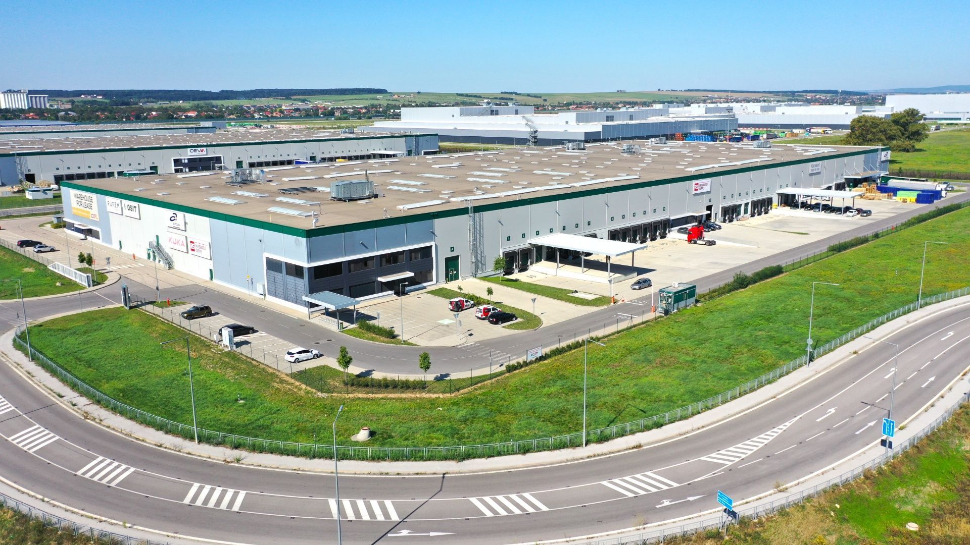 CREDA | prenájom sklad s administratívou, priemyselný park Nitra - Sever