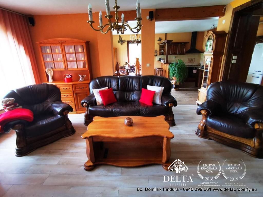 DELTA - Luxusná vilka, apartmánový domček, dvojgaráž v blízkosti Tatier