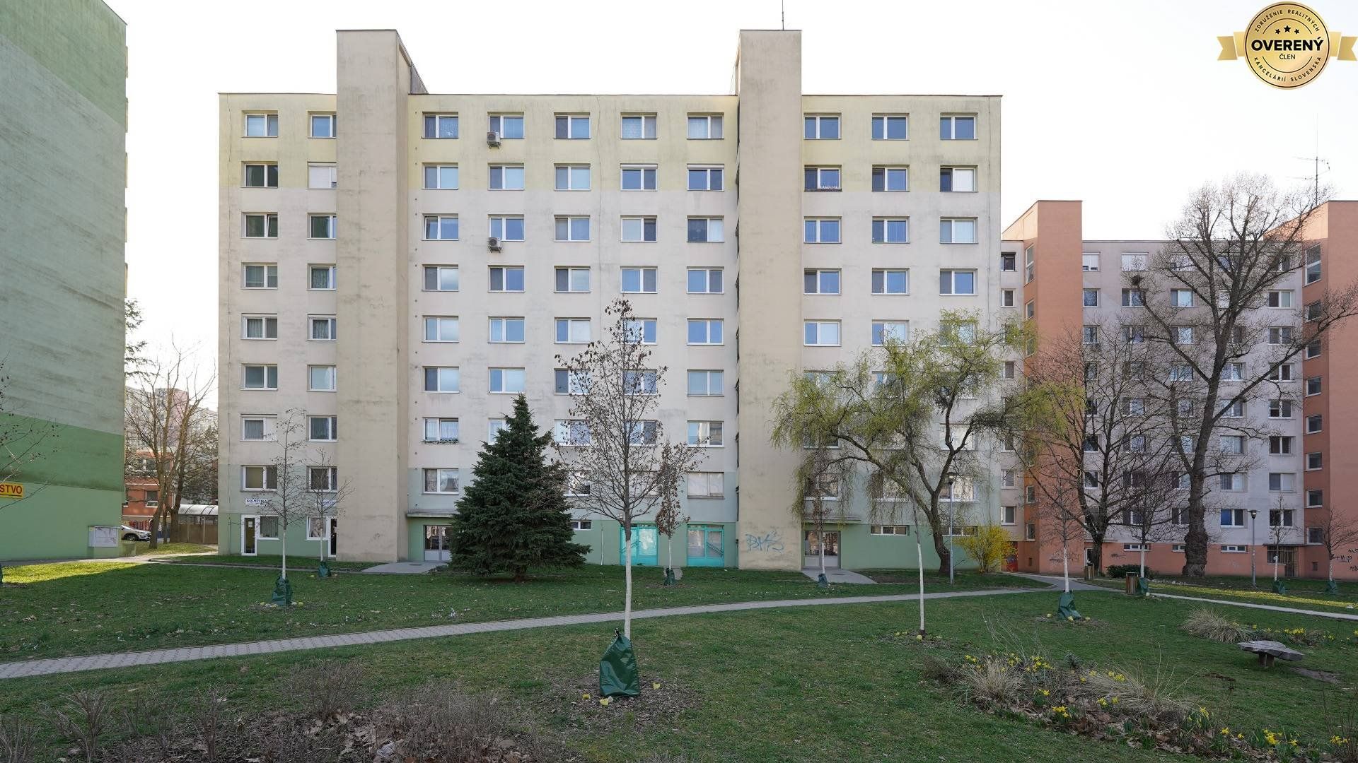 2-izb. byt po čiastočnej rekonštrukcii v Dúbravke, Fedákova ul.