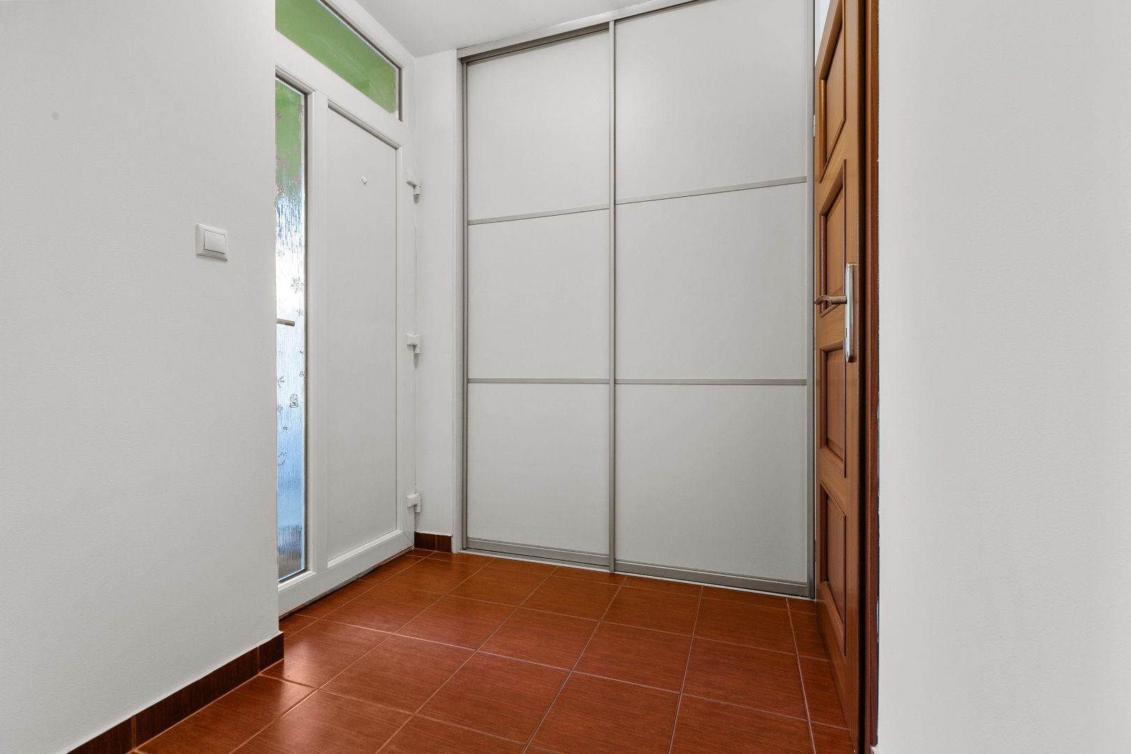 Galéria: PLUS REALITY I  Slnečný 3 izbový byt s veľkou predzáhradkou v meste Stupava na predaj! 