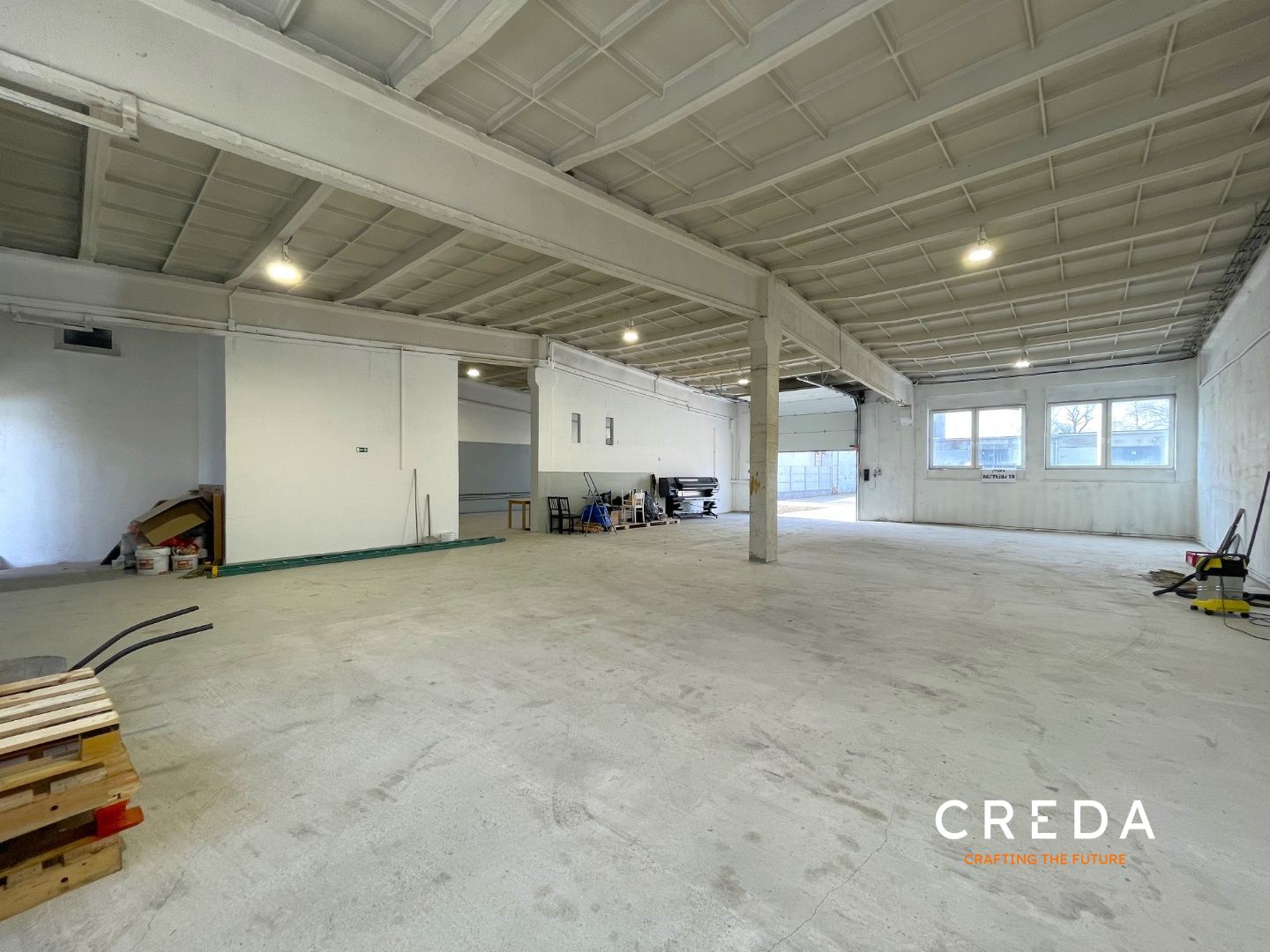 CREDA | prenájom komerčného priestoru 330 m2, Nitra