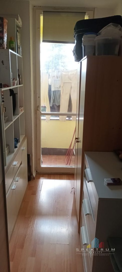 REZERVOVANÉ - NOVÁ CENA/ Exkluzívne pekný 2,5 izbový byt s loggiou a balkónom, lokalita Sever na predaj