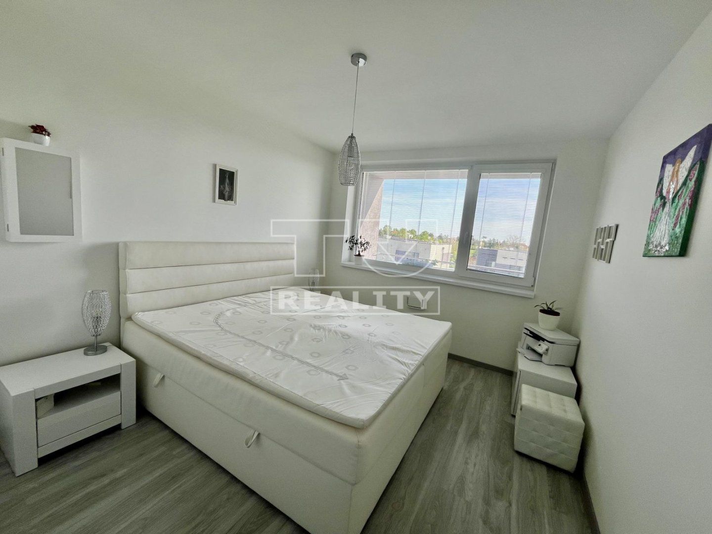 2-izbový, kompletne zariadený, byt s loggiou v novostavbe Anna park v Miloslavove, 57,35 m2