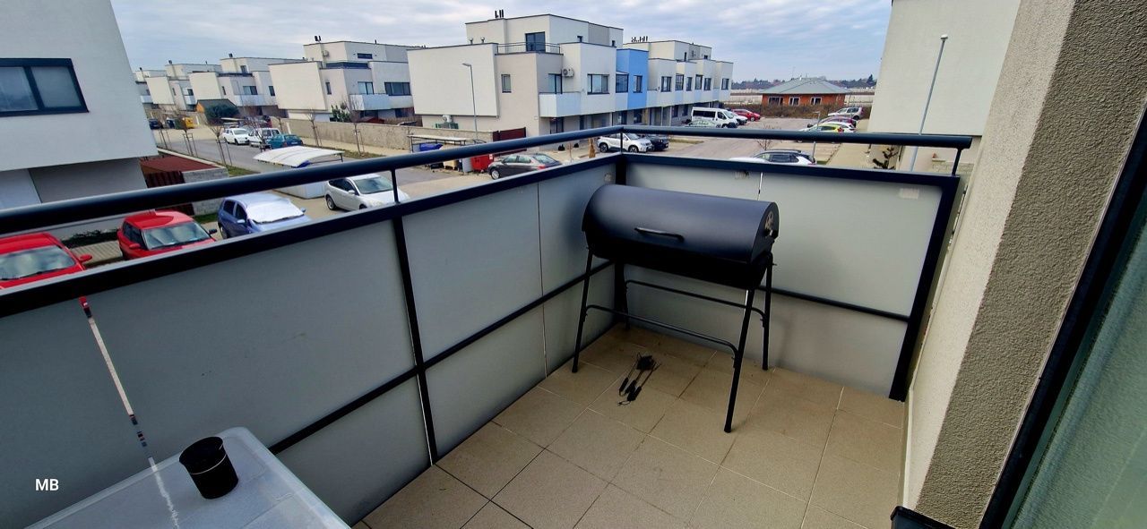 Zariadený 2-izbový byt s balkónom a parkovacím miestom v rezidenčnom projekte Hviezdne bývanie v Hviezdoslavove