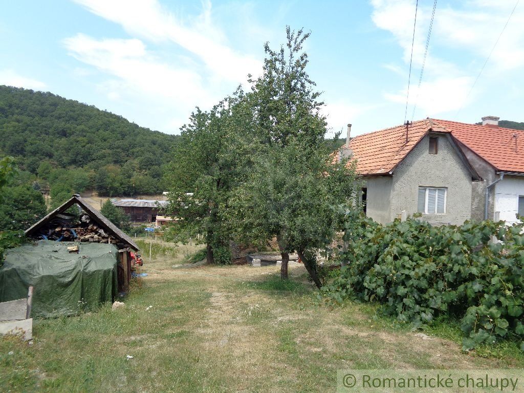 CENA DOHODOU Menší domček v príjemnom prostredí obce Šiatorská Bukovinka