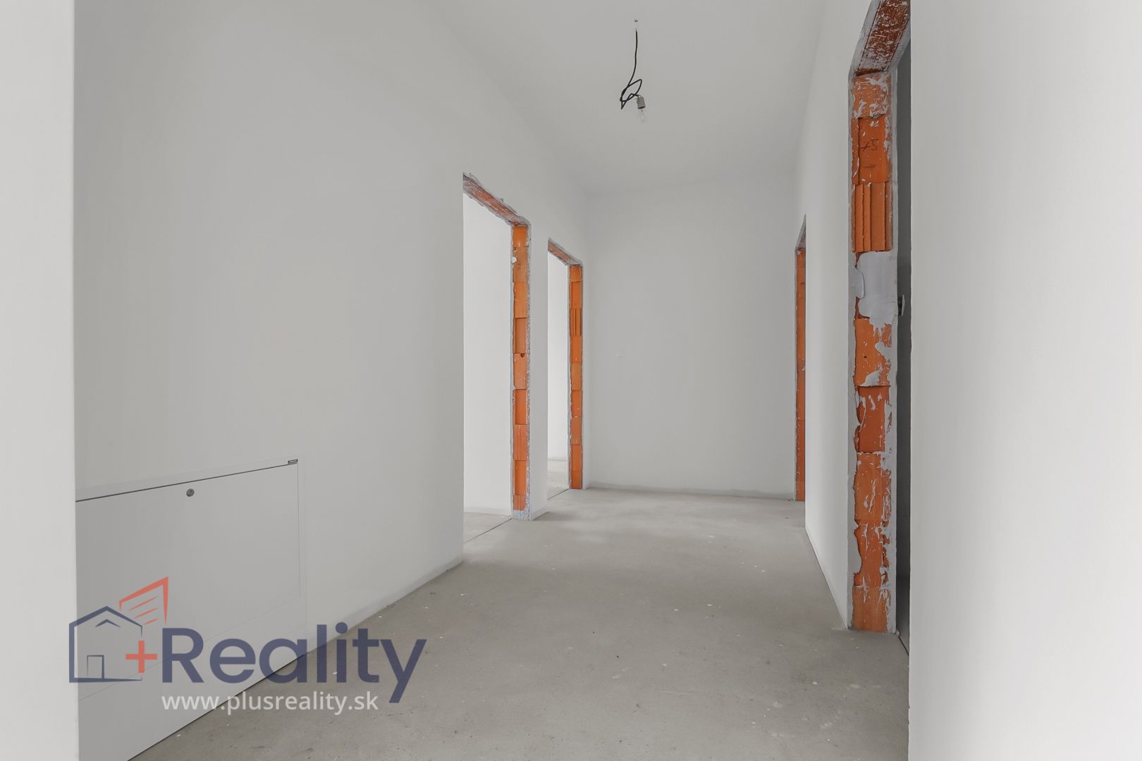 Galéria: PLUS REALITY I  4 izbový bungalov - novostavba v obci Kvetoslavov na predaj! 