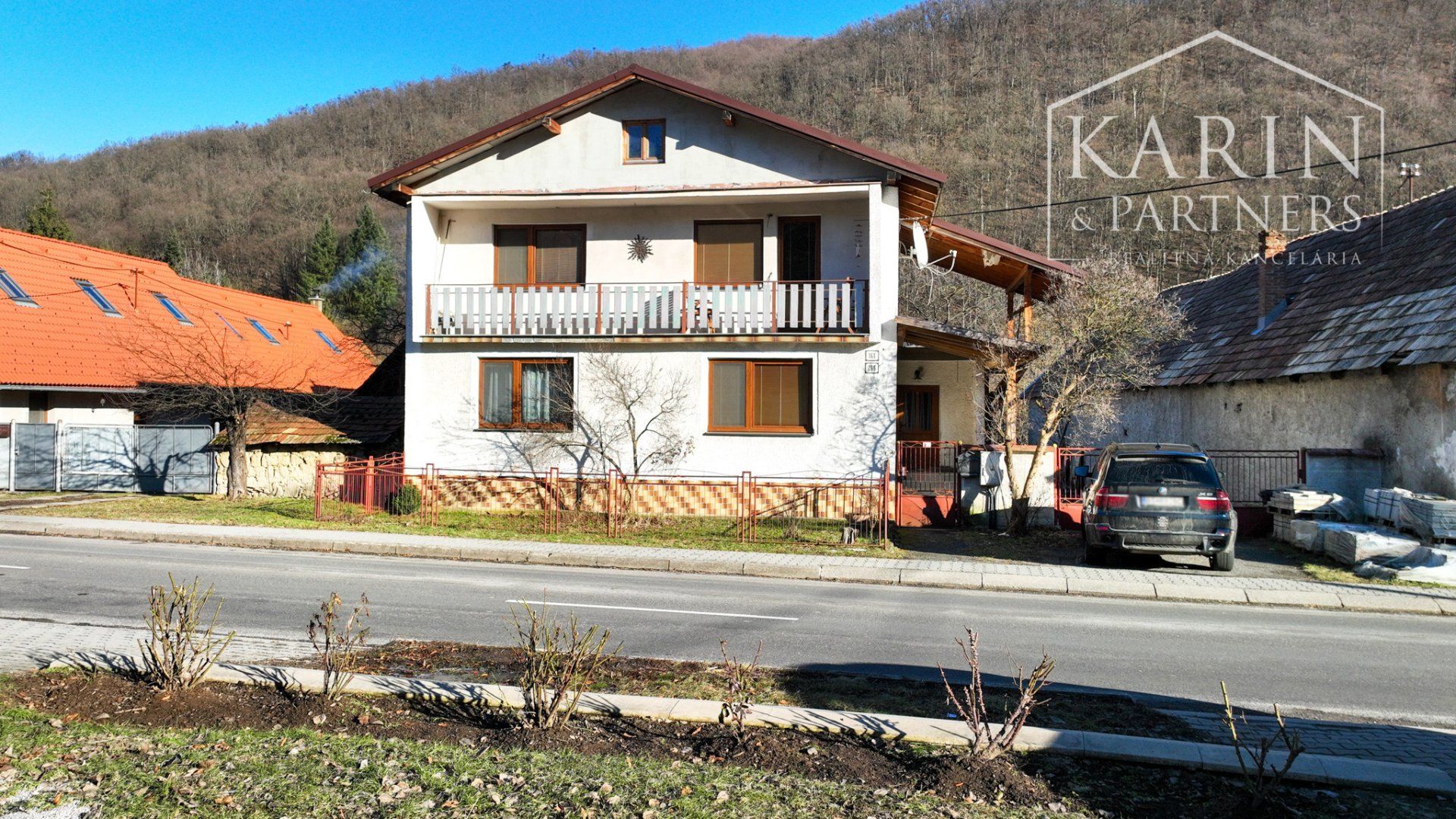Zrekonštruovaný dvojpodlažný rodinný dom v obci Prenčov
