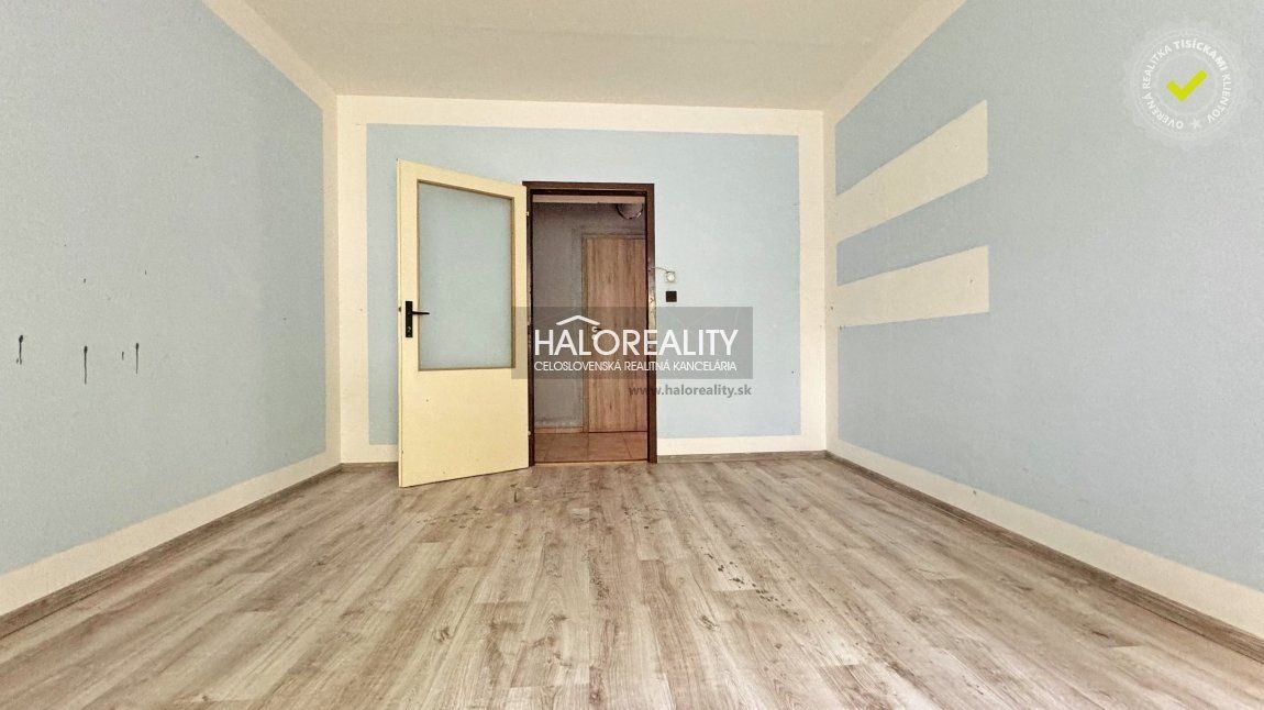 HALO reality - Predaj, trojizbový byt Hurbanovo, priestranný, v žiadanej lokalite na Jókaiho ulici - ZNÍŽENÁ CENA - EXKLUZÍVNE HALO REALITY
