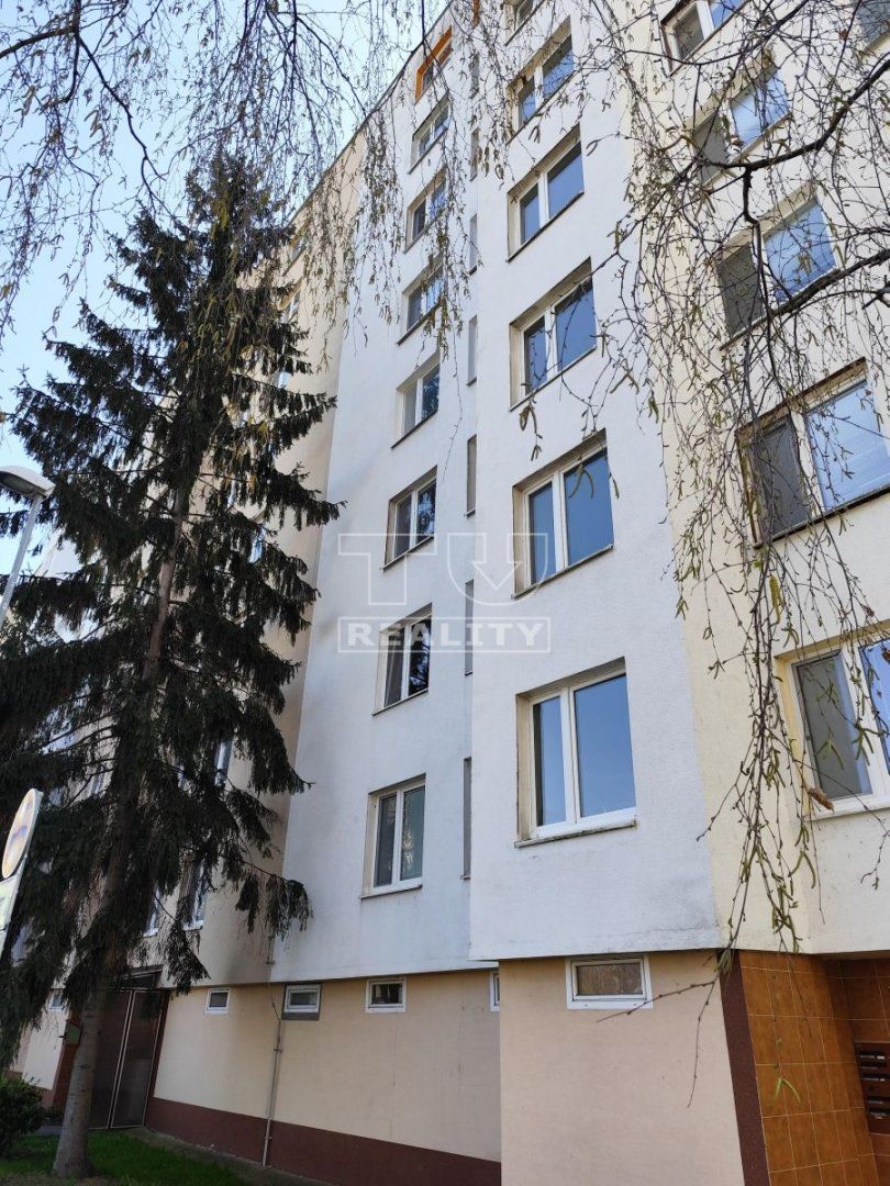 EXKLUZÍVNE-iba v TUreality pripravujem do ponuky na predaj priestranný 3 izb. byt na ulicí Kyjevská v Michalovciach