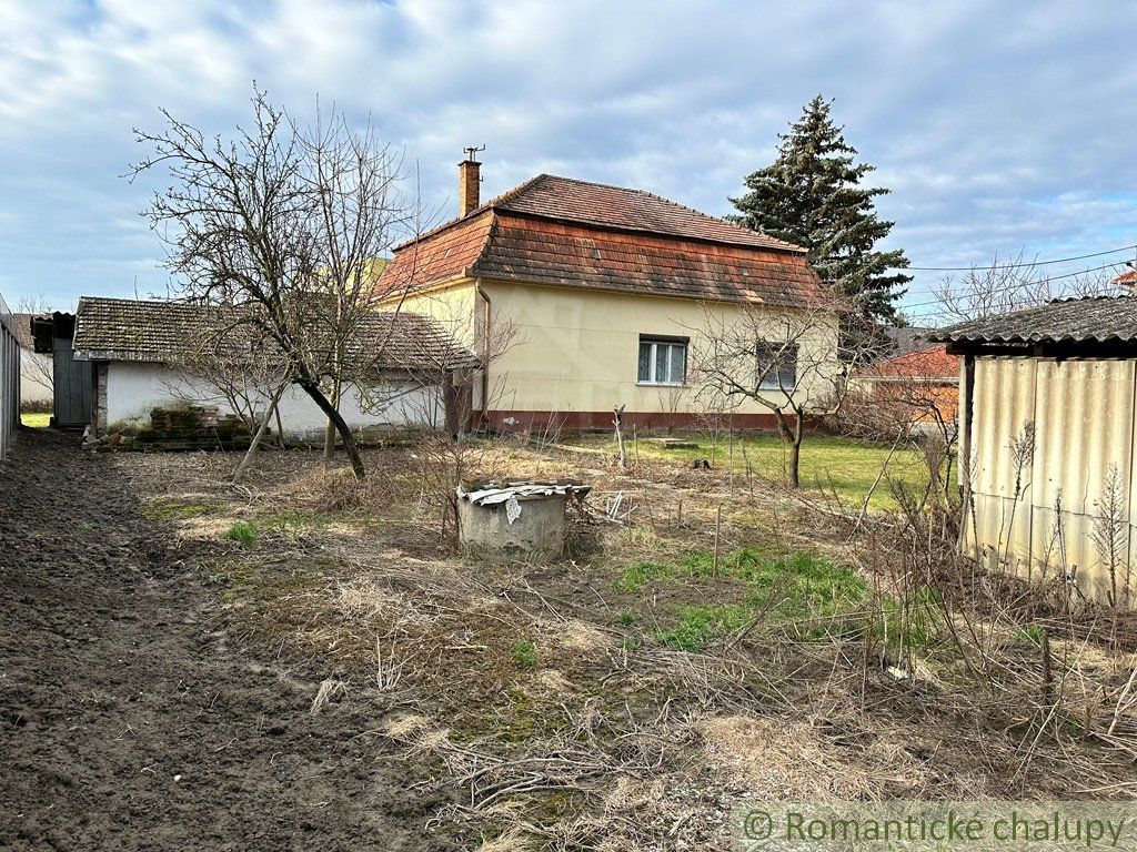 Rodinný dom na veľkom pozemku pri mŕtvom ramene Malého Dunaja v Kolárove