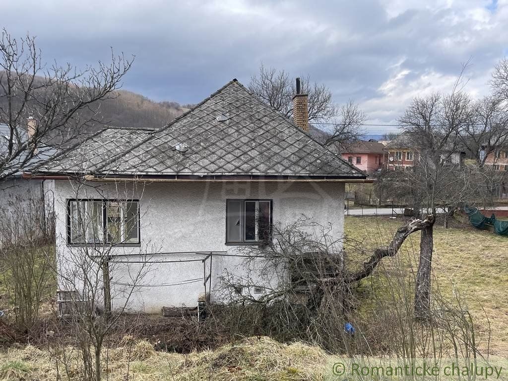 Dom na peknom pozemku v obci Gočovo