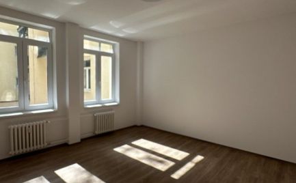 Na predaj nový, klimatizovaný 2i byt s balkónom v Starom meste.