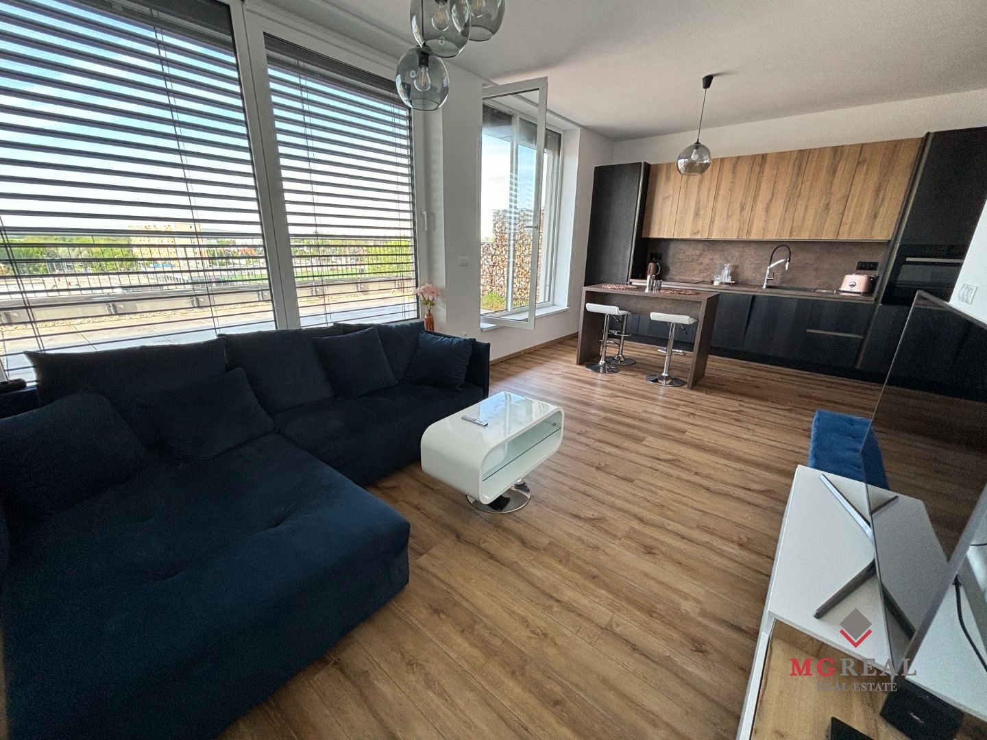 3 izbový byt s 100 m2 terasou Topoľčany