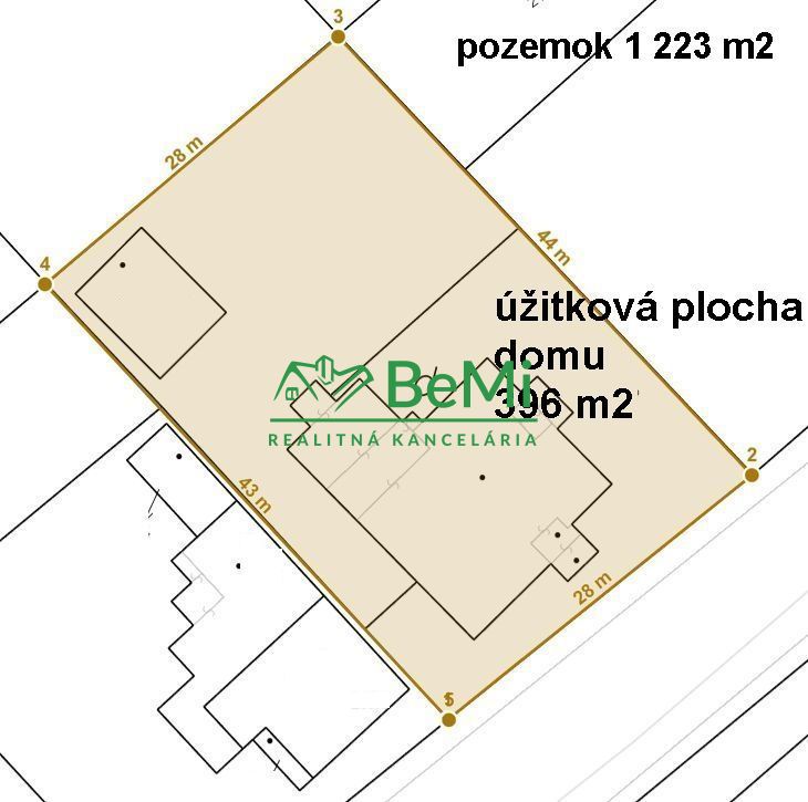 Rodinná , luxusná vila  - 3 podlažia, pozemok 1223 m2 , obec Číčov ID 475-12-MIG
