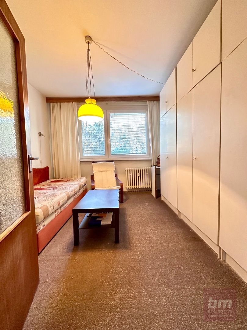 Predaj - 3-izbový byt v Dúbravke s možnosťou dokúpenia garáže