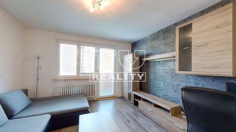 TUreality ponúka na predaj 3 izbový byt v okresnom meste Žiar nad Hronom, 75 m2